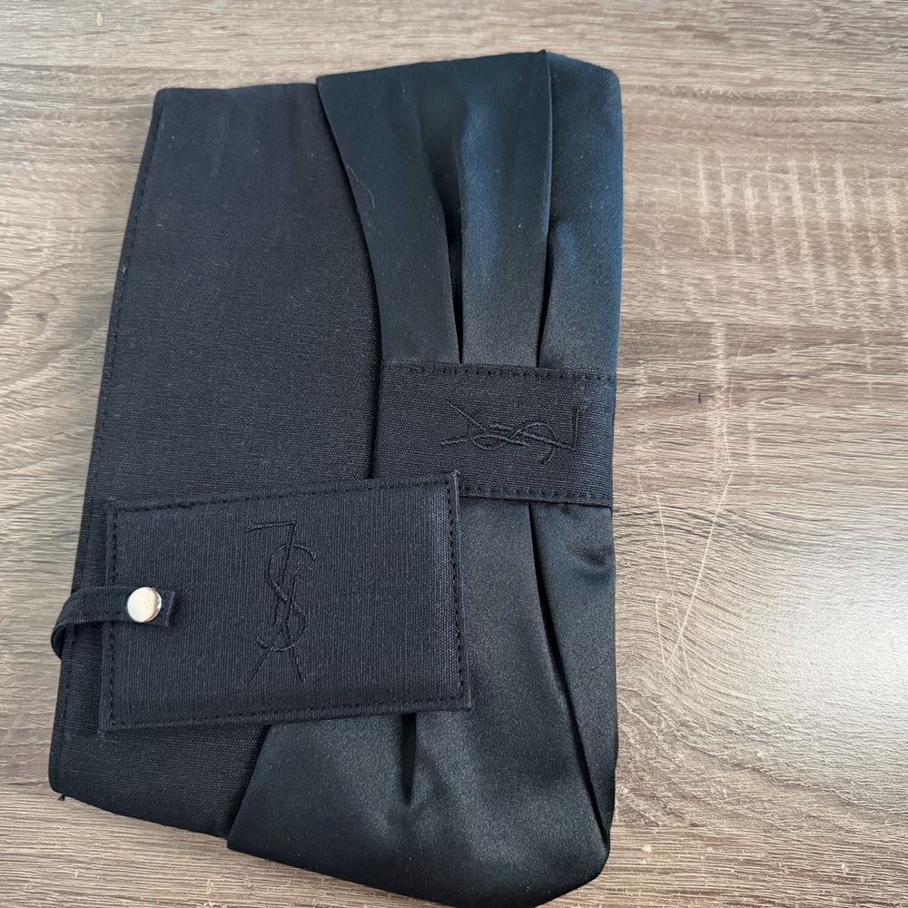 Yves Saint Laurent Black Parfums promotional cosmetic pouch
